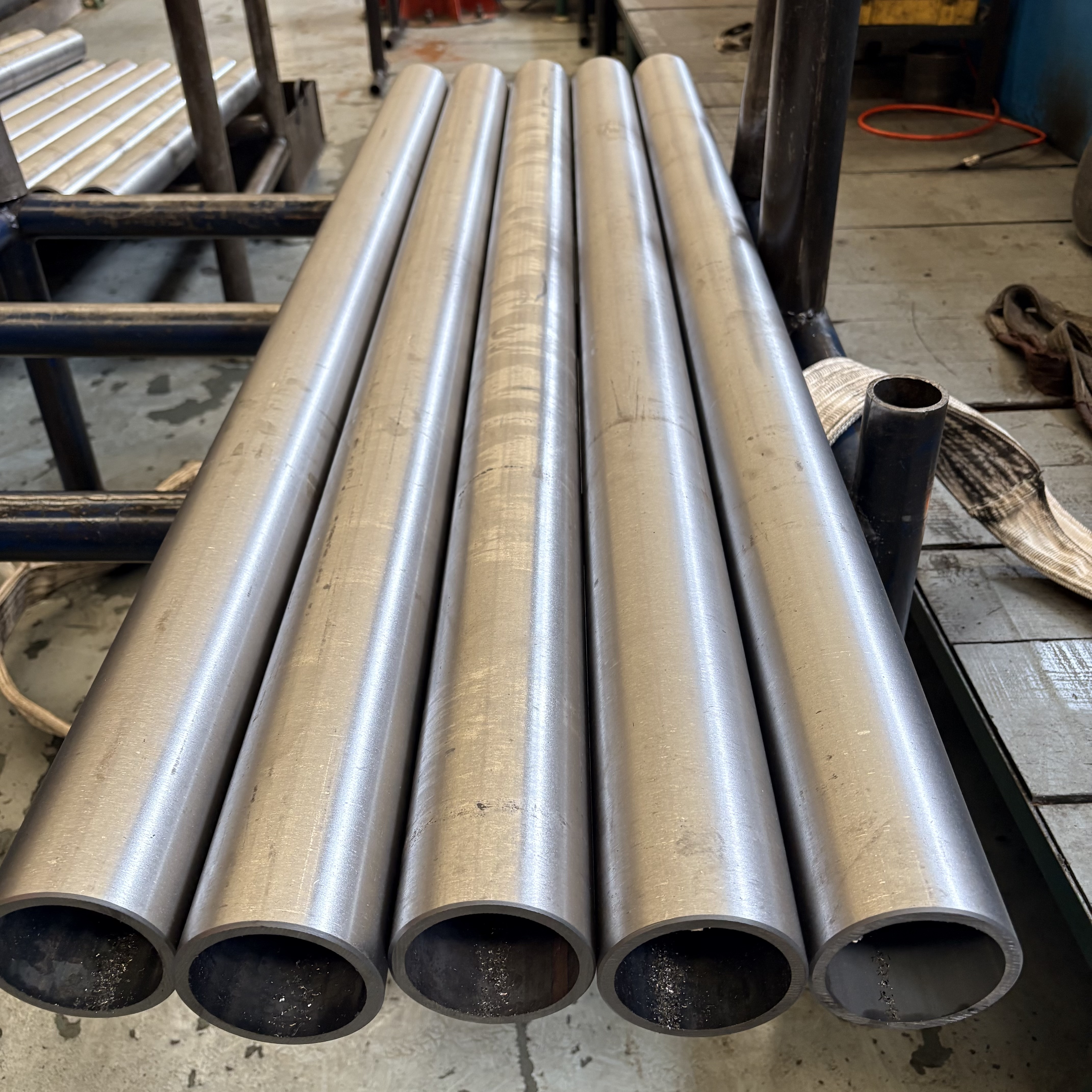 三重标准 痛点全解：健丽达珩磨管品质白皮书