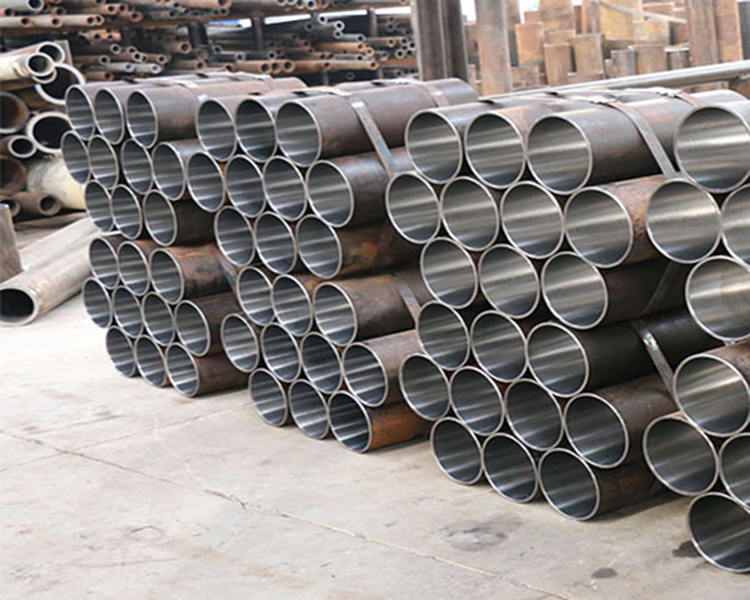 Hot-Sale-Alloy-Steel-Pipe-Seamless-Steel - 副本